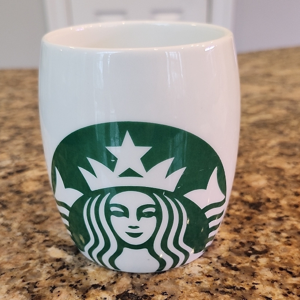 Starbucks White and Green‎ Mug